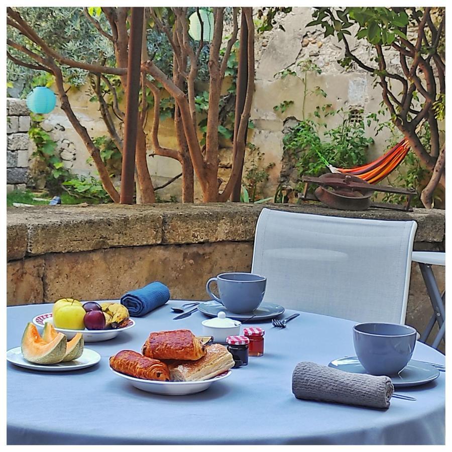 לינה וארוחת בוקר בובר La Vigneronne Des Costieres מראה חיצוני תמונה