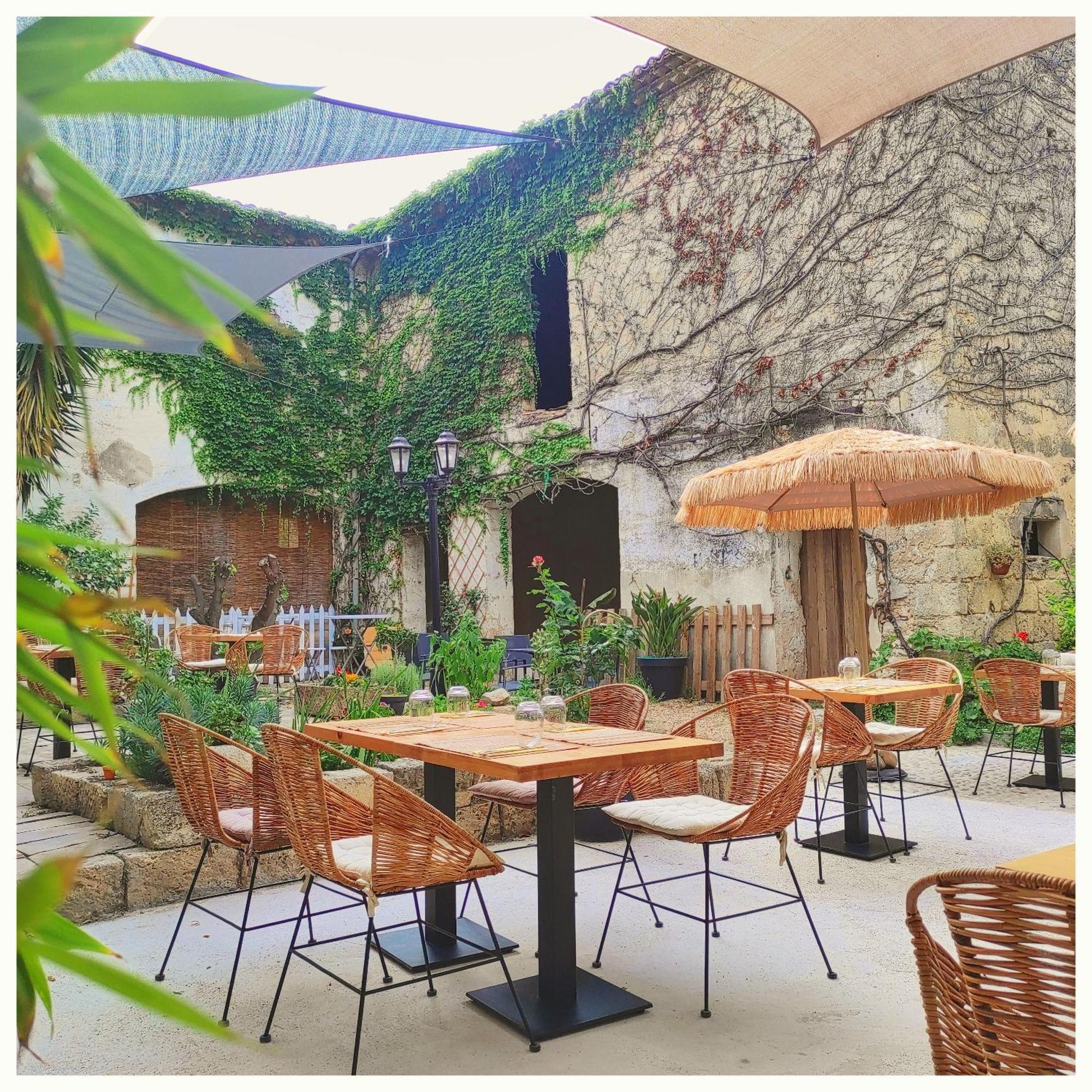 לינה וארוחת בוקר בובר La Vigneronne Des Costieres מראה חיצוני תמונה